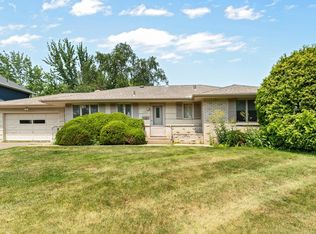5308 Forslin Dr, Edina, MN 55436
