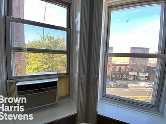 Rented by Brown Harris Stevens | media 18