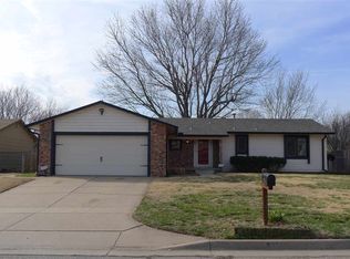 8203 W 17th St N, Wichita, KS 67212