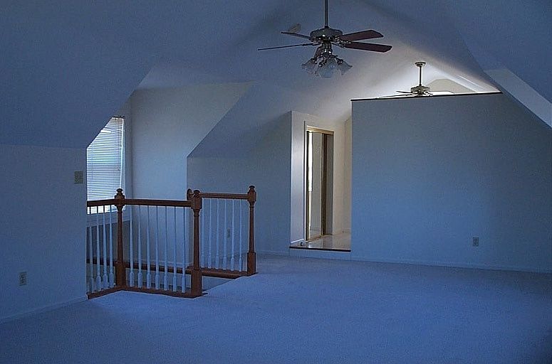 2nd image of 212 W Lincoln Ave