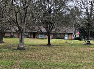 1025 Northwood Dr, Summit, MS 39666