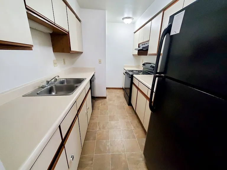 Orchard Village Apartments — Photo 42