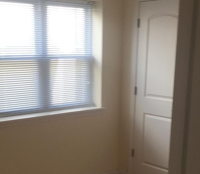 1st image of 171-15 65ave