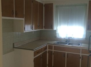 25256 Hayes Rd, Roseville, MI 48066