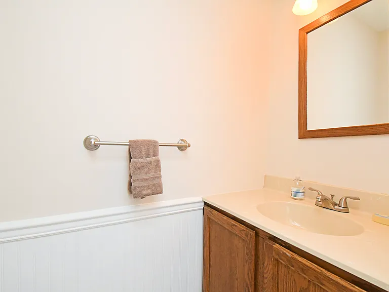 2489 Hillendale Dr — Photo 41