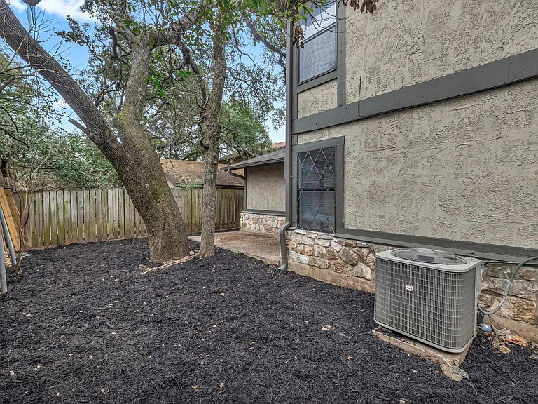 4010 Cima Serena Dr #B — Photo 24