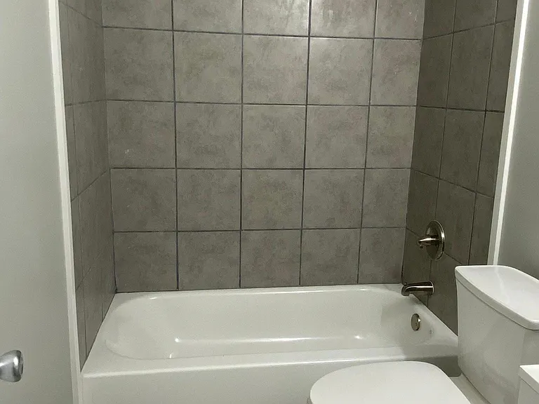 6661 Apache Run — Photo 7