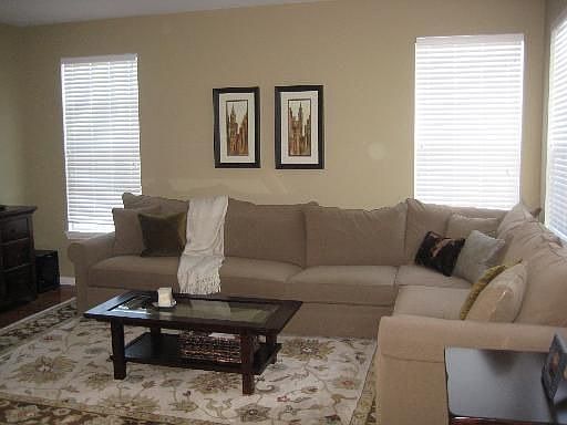 3rd image of 305 Bradbury Ln