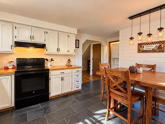 3rd image of 73 Old Colony Way #A4