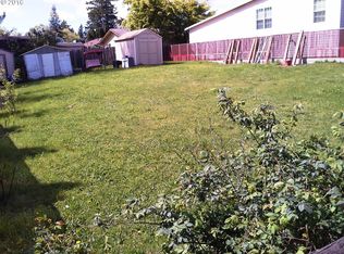 SE Cora St, Portland, OR 97266