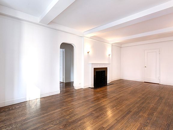 4th image of 15-17 Park Ave #7A