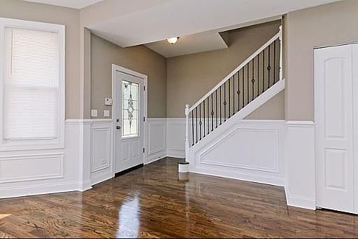 2nd image of 3624 W Shakespeare Ave