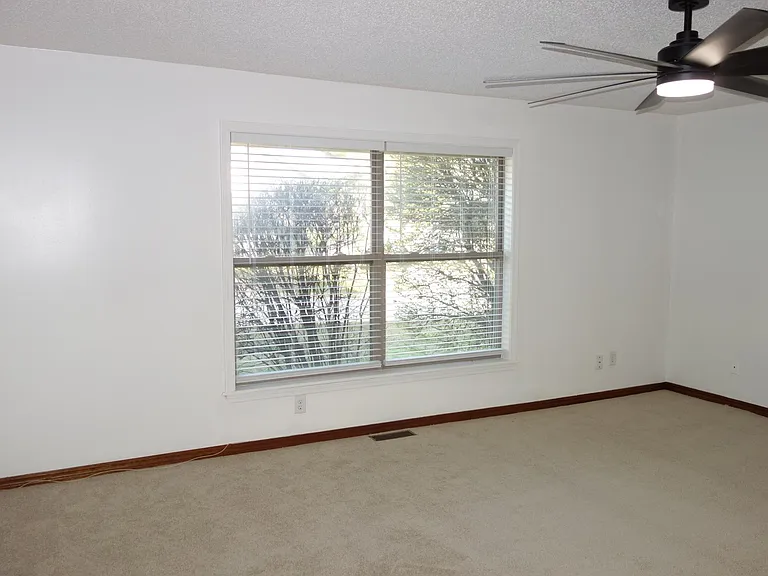 7116 S Indianapolis Ave — Photo 25