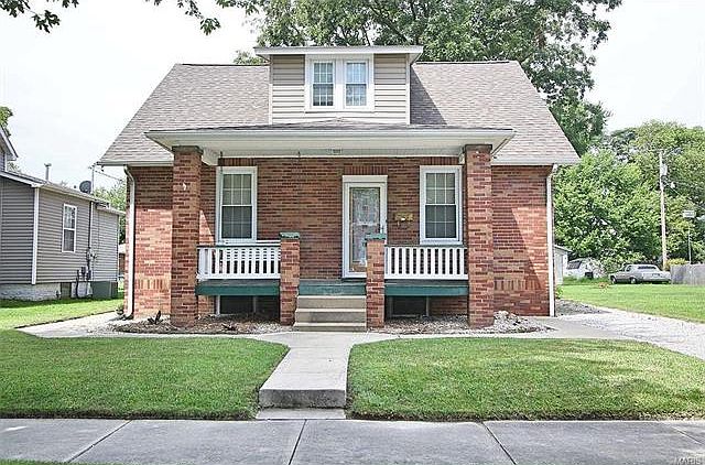 1st image of 612 Cypress St