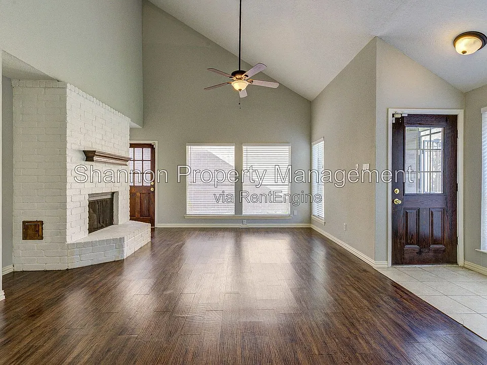 3603 Storm Creek Dr
