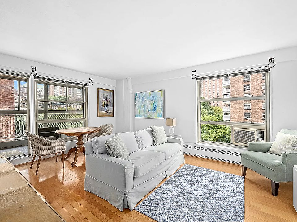 1st image of 80 La Salle St APT 9G