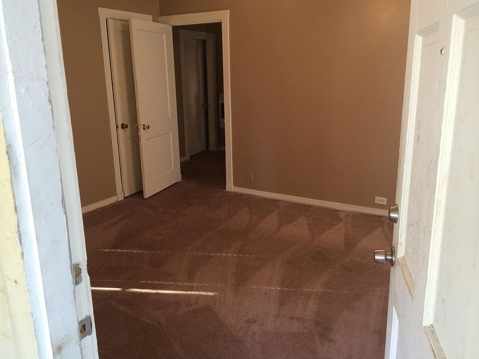 1st image of 109 E Slattery Blvd