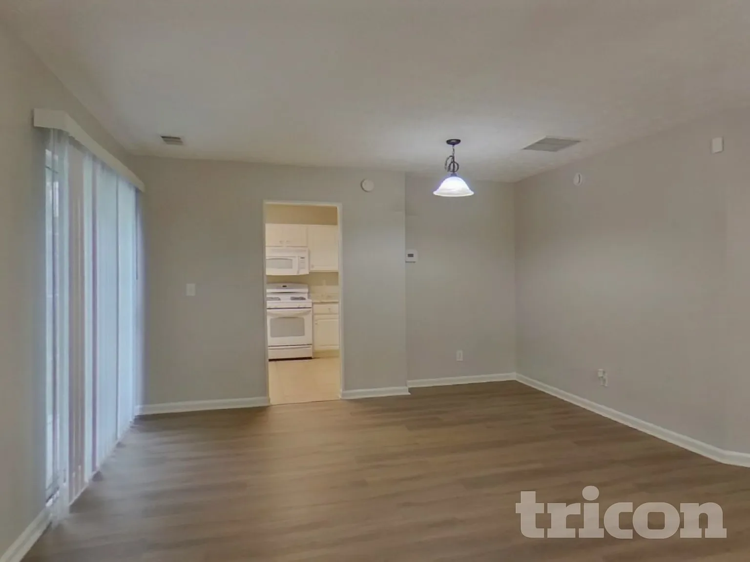 3790 Charlton Ives Drive NW Lilburn GA — Photo 3