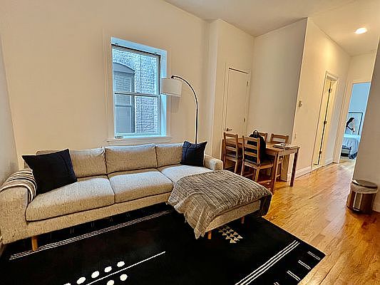 2nd image of 705 9th Ave #5L