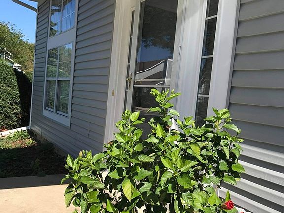 2nd image of 235 Acorn Dr Unit 235