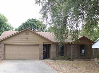 701 Bryant Meadows Dr, Bryant, AR 72022