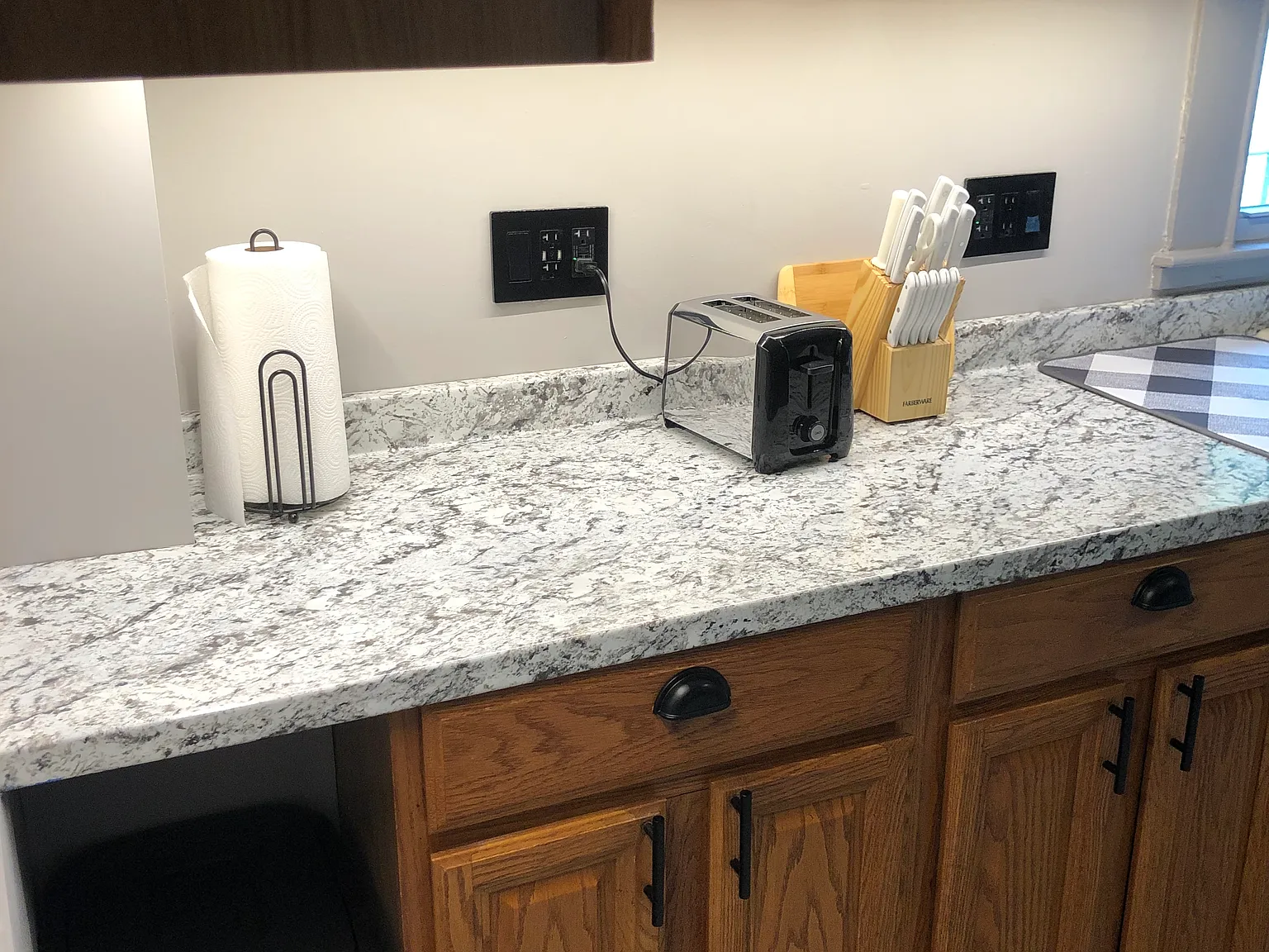 5 bed, 1573 sqft, $895 — Photo 4