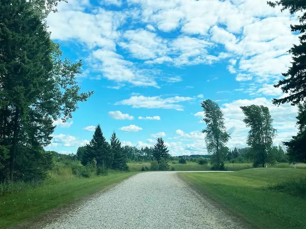 N Summerset Cir #5, Sturgeon Bay, WI 54235
