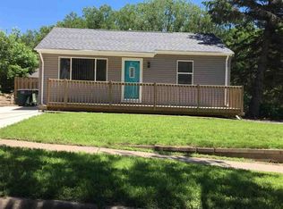 3028 S Coral St, Sioux City, IA 51106