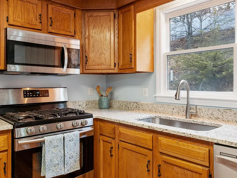 29 Lamplighter Ln — Photo 6
