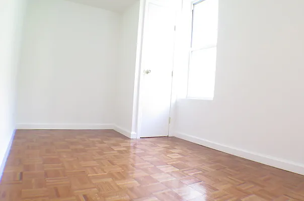 Rented by Glasser Realty LLC | media 9