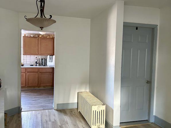 307 Main St E #3