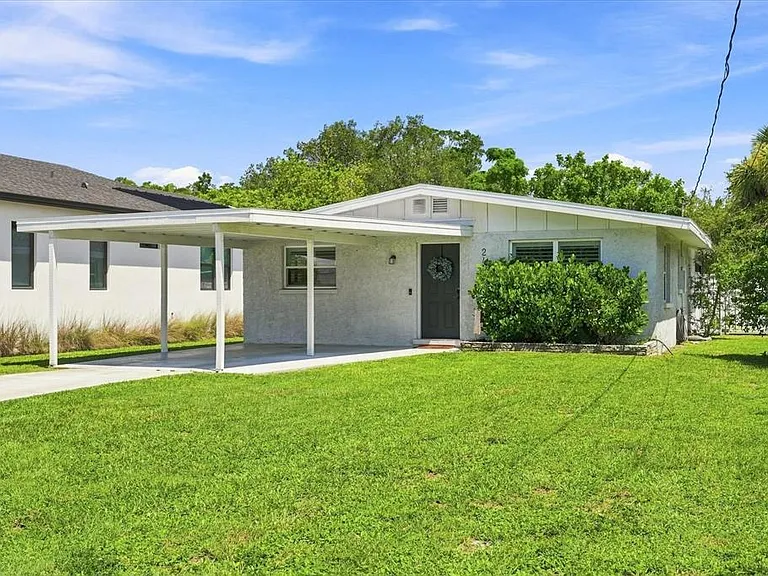 2449 Wood St — Photo 34