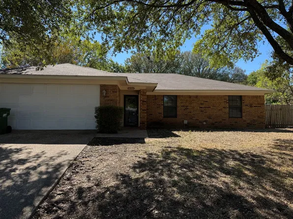 243 Westhill Dr, Hewitt, TX 76643