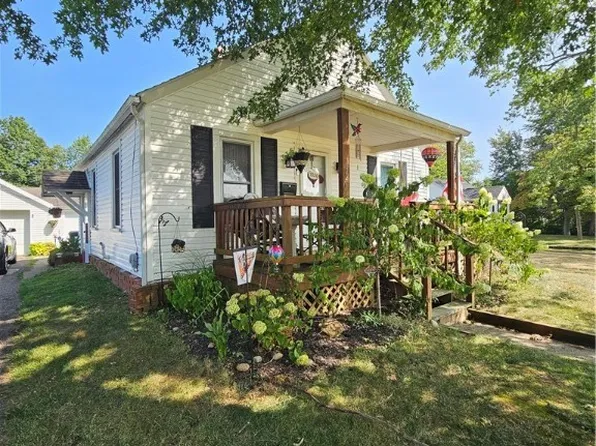 1326 S 15th St, Coshocton, OH 43812