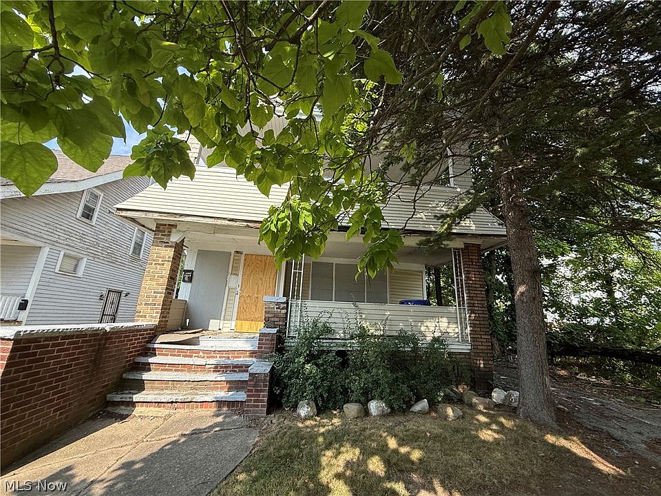 1st image of 3384 E 121st St