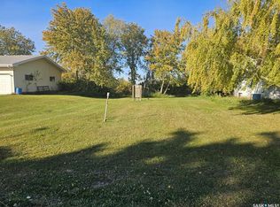 24 Saskatchewan Ave, Quill Lake, SK S0A3E0