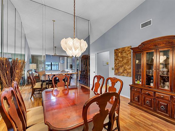 5th image of 1001 SE 6th Avenue #215C