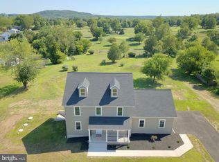 226 Cemetery Rd, Schwenksville, PA 19473