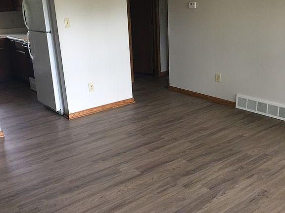3rd image of 1389 Beechnut Dr