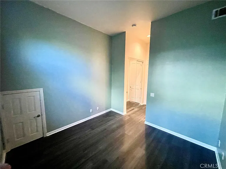 6 Emerald Gln — Photo 26