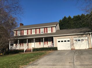 2259 Waldenshire Rd, Winston Salem, NC 27127