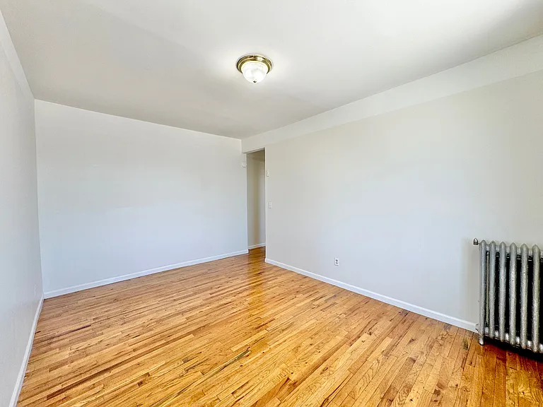 2442 Morris Ave #54 — Photo 3