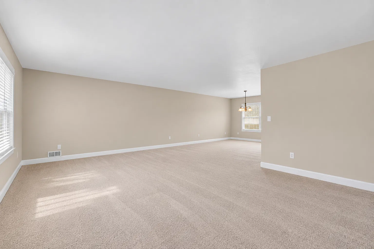 4 bed, 1988 sqft, $3,750 — Photo 4