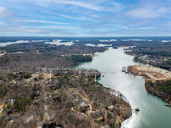 5th image of 13009 Danube Cir