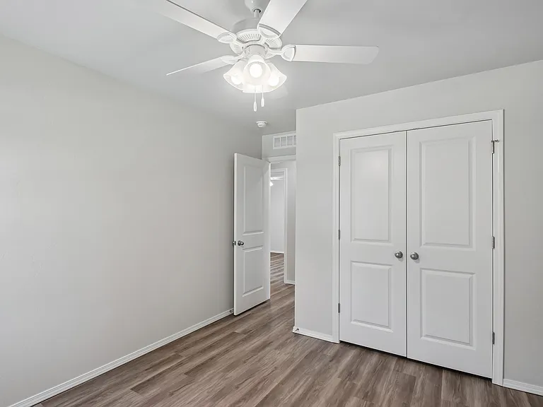 Enclave Estates — Photo 15