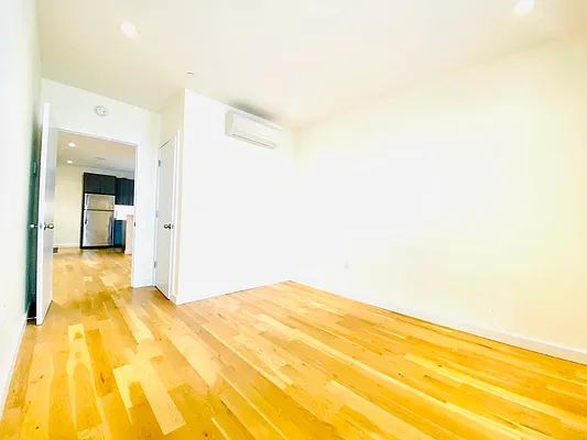 Rented by null | media 65