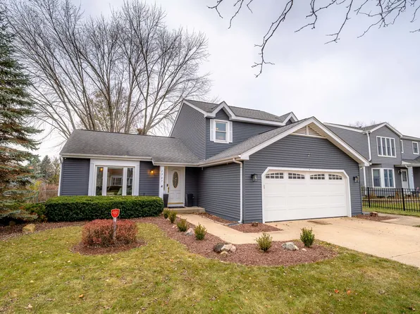 1707 N Leonard Ave, McHenry, IL 60050