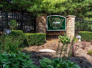 73 Meadow Pond Cir 73, Miller Place, NY 11764