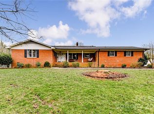 421 Pine St, Harrisburg, NC 28075