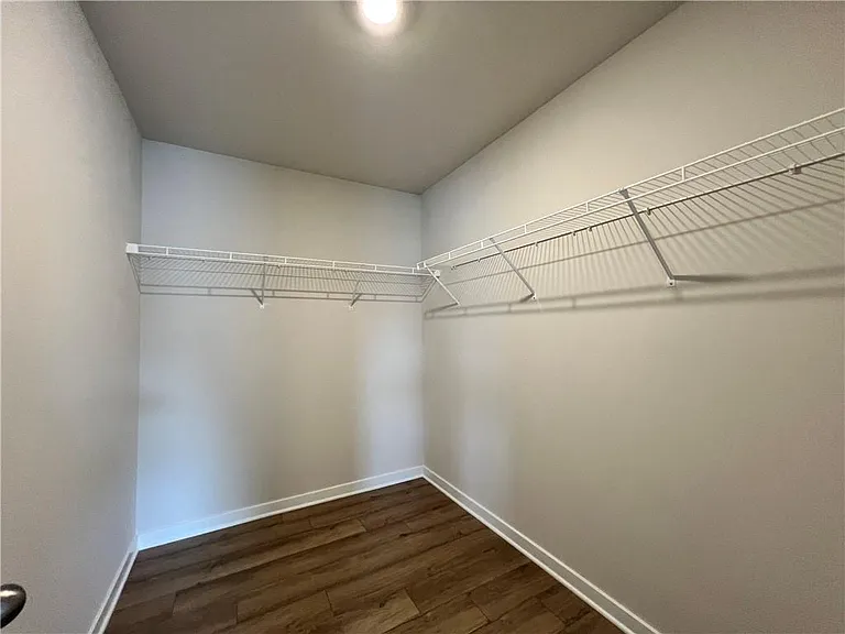 905 Winding Rose Dr — Photo 38